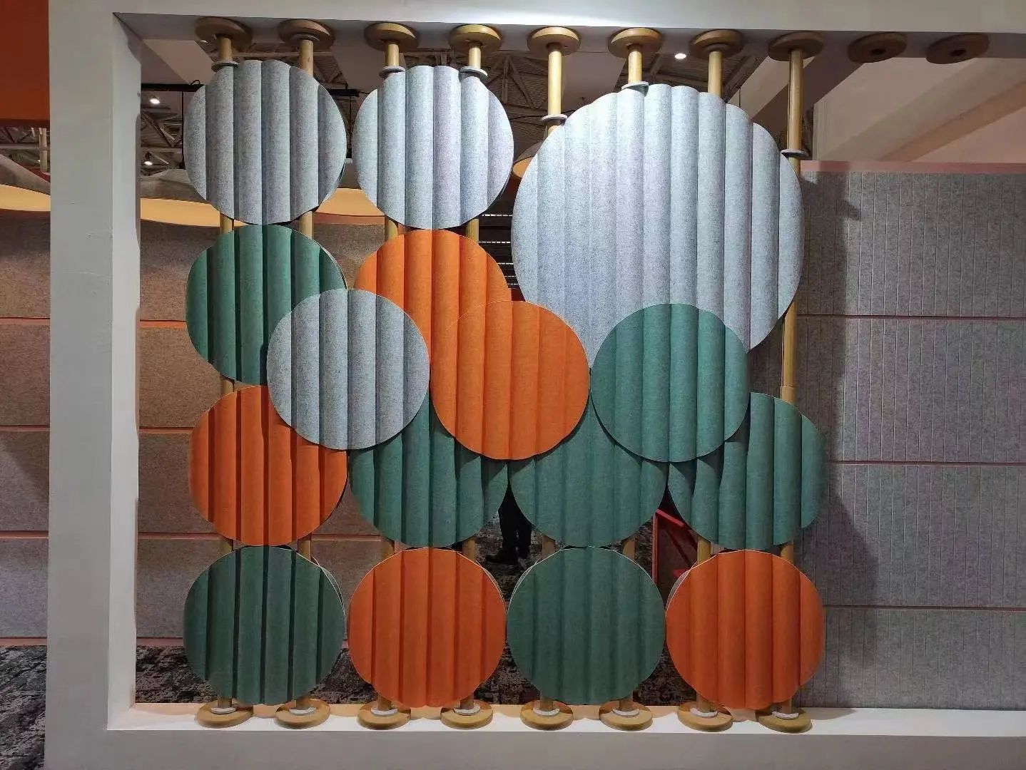How to choose polyester fiber sound-absorbing panels?